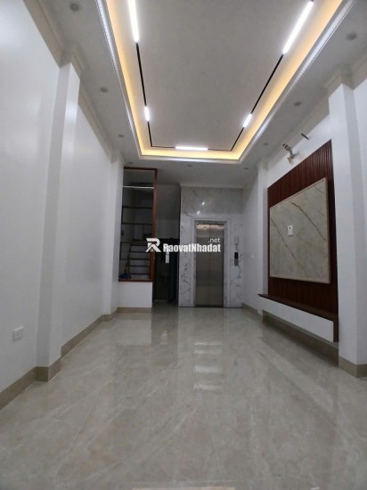 Bán nhà -Định Công Thượng- 37m2 – 6 tầng thang máy – ô tô – kinh doanh – ngõ thông- chào 11.5 tỷ.