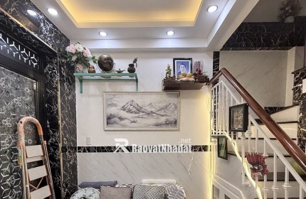  NHÀ XINH 4 TẦNG KHU VIP NGUYỄN VĂN TRỖI 16M2 (4X4) 2PN 3WC, NT VIP - 4.5 TỶ