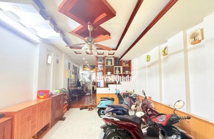 BÁN NHÀ 62M2 – 4 TẦNG -THANG MÁY – Ô TÔ – QUAN NHÂN – THANH XUÂN .