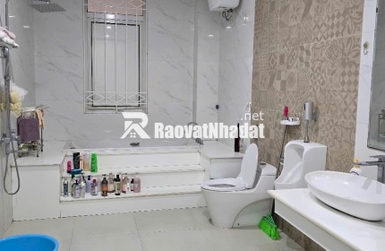 CHO THUÊ VĂN PHÒNG – NHÀ XƯỞNG THỜI TRANG KHÉP KÍN