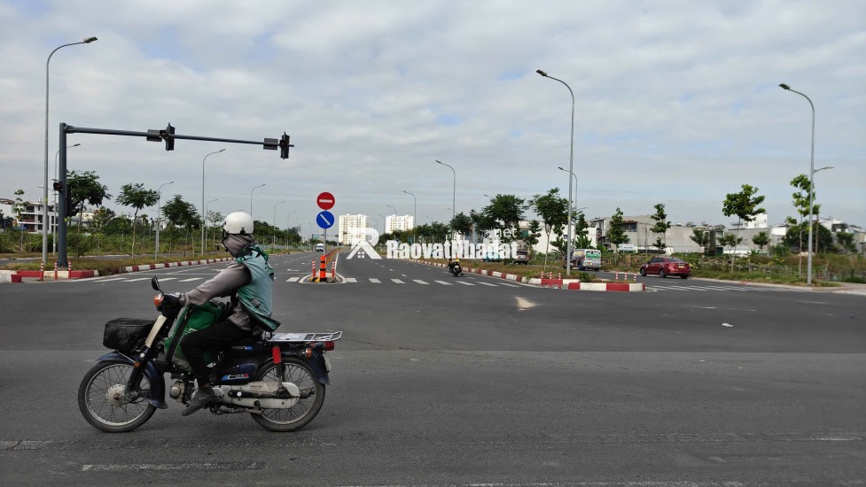 METRO SÀI GÒN THAM LƯƠNG ĐIỂM NHẤT ĐÔNG HƯNG THUẬN QUÂN 12
GIÁ HIẾM CHỈ 6,8TY SỞ HỮU 100M2