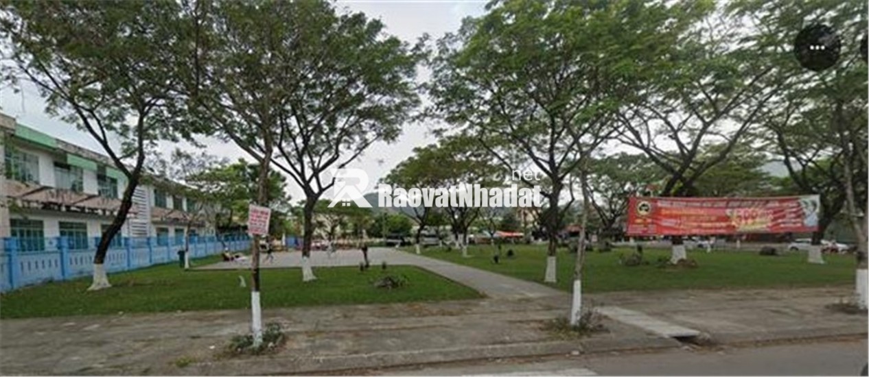 Bán nhà 3 tầng, giáp 2 mặt đường Liên Chiểu, Đà Nẵng - DT:142m2