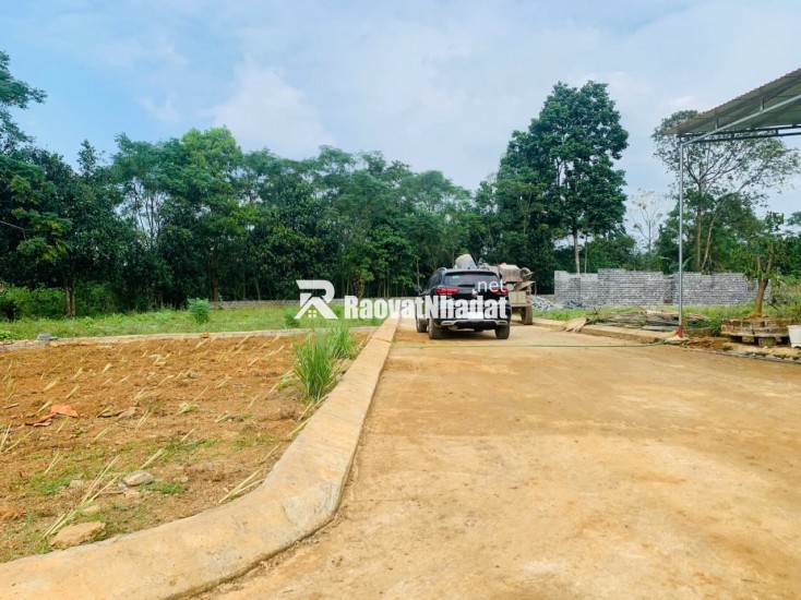 Bán nhanh mảnh đất vị tri đắc địa ngay sát khu công nghiệpThạch Quảng diện tích 412m2 595 triệu hiện đã phân thành 3 lô