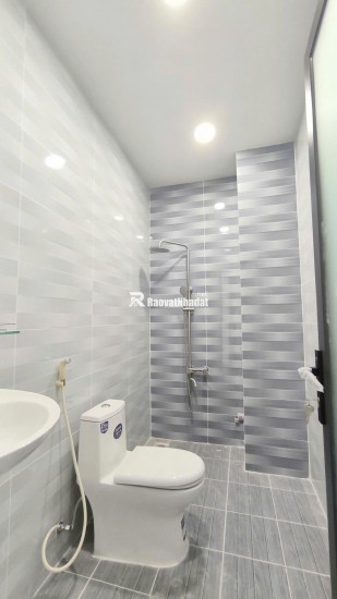  NHÀ MỚI LONG HOÀ – ĐẦU TƯ SINH LỜI, Ở ĐỈNH CAO! DUY NHẤT 2.4 TỶ! (4 Phòng Ngủ - Có Sân Thượng)