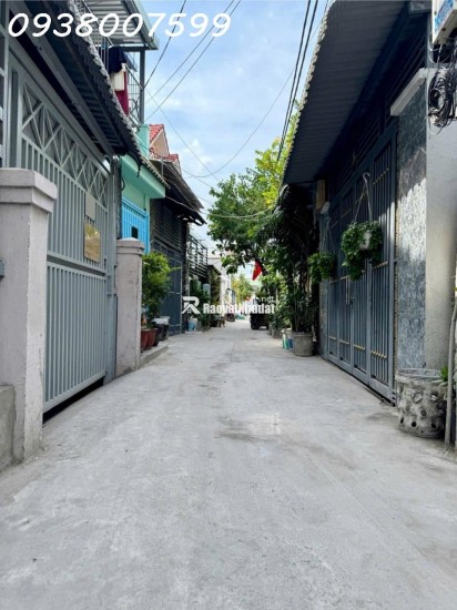 NHÀ BÁN GẤP GIẢM 400 TRIỆU. SÁT VÁCH QUẬN 7  - NHÀ MỚI Ở NGAY (4x15m) VUÔNG VỨC, TẶNG FULL NỘI THẤT - SỔ HỒNG HOÀN CÔNG, CÔNG CHỨNG NGAY - 5.5 TỶ