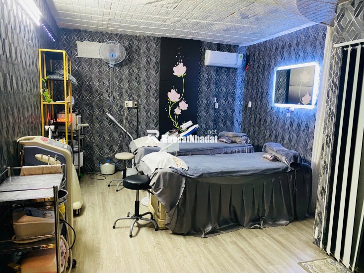 Spa Quận 11 cần sang nhượng Địa chỉ : 285 Lãnh Binh Thăng, p8, quận 11. Tphcm