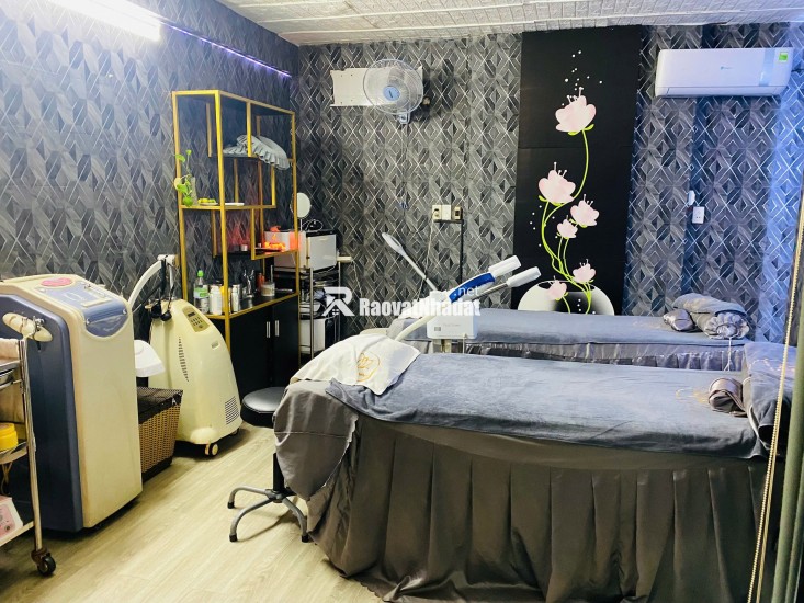 Spa Quận 11 cần sang nhượng Địa chỉ : 285 Lãnh Binh Thăng, p8, quận 11. Tphcm