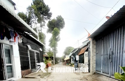  BÁN DÃY TRỌ CÓ DÒNG TIÈN HÀNG THÁNG VỚI 260M2 chỉ 11.5 TỶ - TRUNG TÂM DĨ AN.