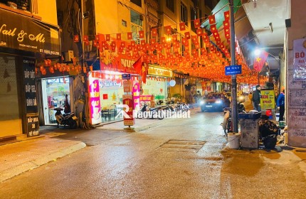 BÁN NHÀ TẠI PHỐ NGỌC LÂM - PHỐ VIP - MẶT NGÕ Ô TÔ TRÁNH - KINH DOANH ĐỈNH - VỈA HÈ RỘNG 2 BÊN - XUNG QUANH TIỆN ÍCH BẠT NGÀN