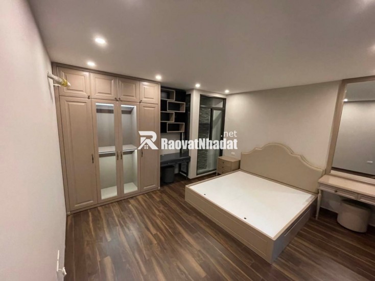 BÁN GẤP NGỌC LÂM 60M x 7T THANG MÁY, GARA Ô TÔ, FULL NỘI THẤT, KINH DOANH. GIÁ 1X TỶ