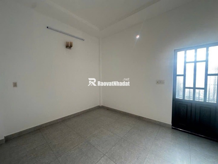 CĂN GÓC HẺM XE HƠI TẬN NHÀ HIỆP THÀNH 35 - VỊ TRÍ ĐẸP