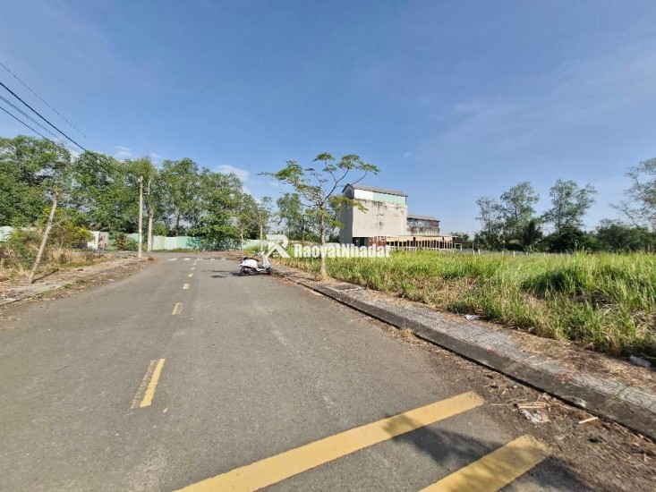 Bán đất 60m2  HXH , đường 8m, Long Phước , Quận 9, Giá 2 Tỷ 350