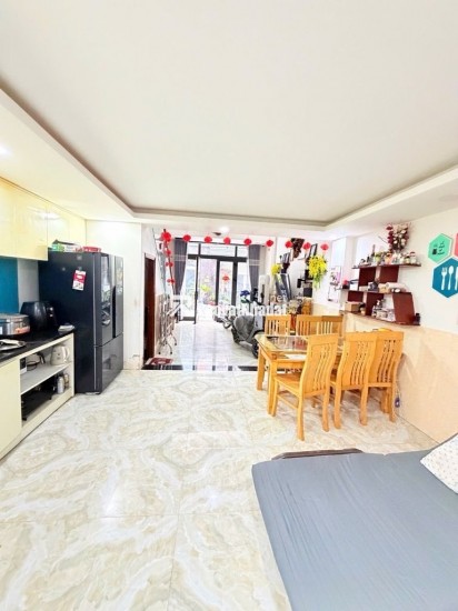 SIÊU PHẨM THẠNH LỘC QUẬN 12 - KDC TRUNG NHÂN - ĐƯỜNG TRƯỚC NHÀ 8M - XE HƠI NGỦ NGON TRONG NHÀ - 51 M2 - 4 TẦNG BTCT - CHỈ 5.X TỶ.