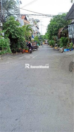 Bán nhà ngõ Phan Văn Trị, Bình Thạnh: 101m2, 2PN, 50m ra Phạm Văn Đông sổ hồng, 11.5 tỷ – Cơ hội vàng an cư, đầu tư,vị trí trung tâm, giá tốt!