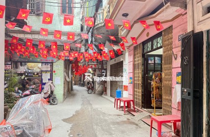 HIẾM THẬT SỰ!: GẦN Ô TÔ – 6 TẦNG ĐẦU TƯ – SỔ ĐỎ NỞ HẬU  Bán nhà Đống Đa