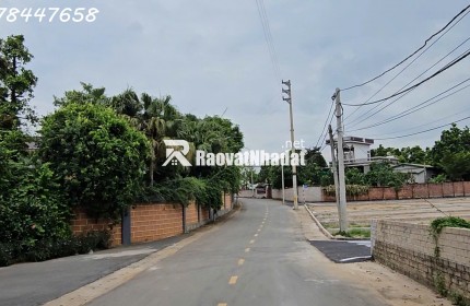 VIEW HỒ, LÕI CNC, ĐỐI DIỆN ĐH FPT, ĐHQG, CÁCH METRO 500M, Ô TÔ TRÁNH, 127M2, MT7,