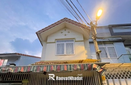 BÁN NHÀ CẤP 4 TRUNG TÂM HIỆP PHÚ, 81M2. GẦN METRO, VINCOM LÊ VĂN VIỆT GIÁ NHỈNH 5 TỶ