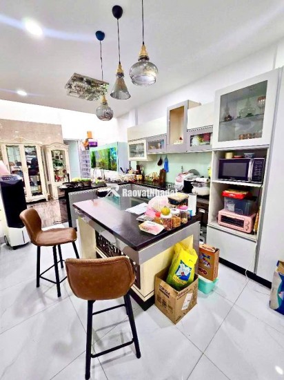 NHÀ TRUNG TÂM BÌNH TÂN – GARA Ô TÔ – HẺM THÔNG- 4mx16m GIÁ 7 TỶ