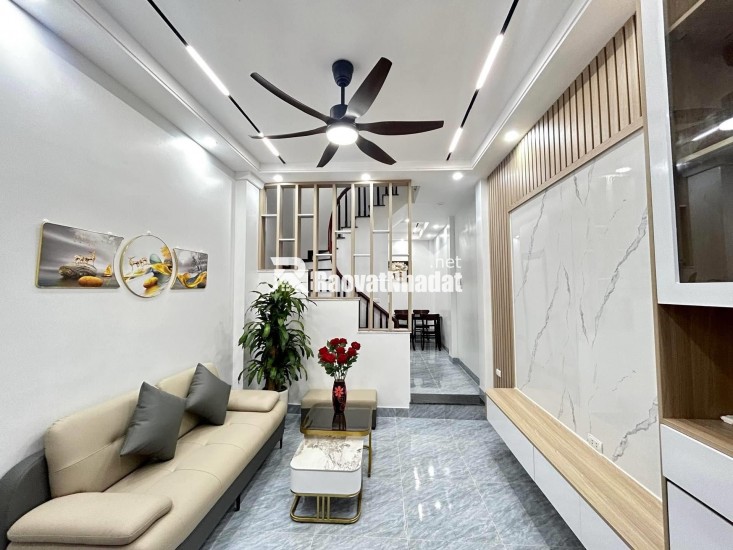 NHÀ ĐẸP LÔ GÓC THẠCH BÀN - SÁT AEON MALL - 4 TẦNG Ở NGAY - CHỈ 5.65 TỶ