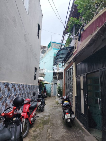 Cần bán gấp căn nhà tại Nguyễn Văn Công- p3 - Gò Vâp. giá chưa đến 100tr/m.