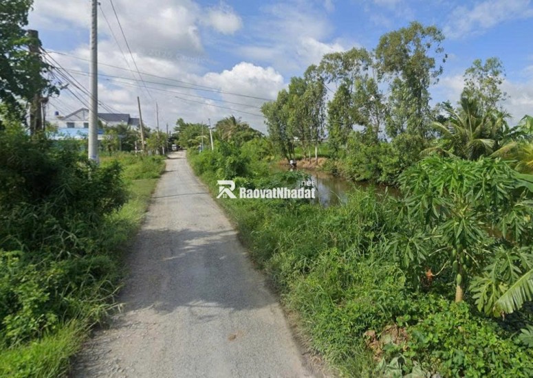 bán gấp nền đất 150m2 cực thoáng tại Bình Ân