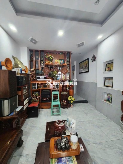 NHÀ_MỚI_Q.7 ĐẸP KHÁCH CHỈ XÁCH VALY VÀO Ở - XE HƠI NGỦ TRONG NHÀ- NỞ HẬU NHẸ TÀI LỘC. GIÁ NHỈNH 9 TỶ.