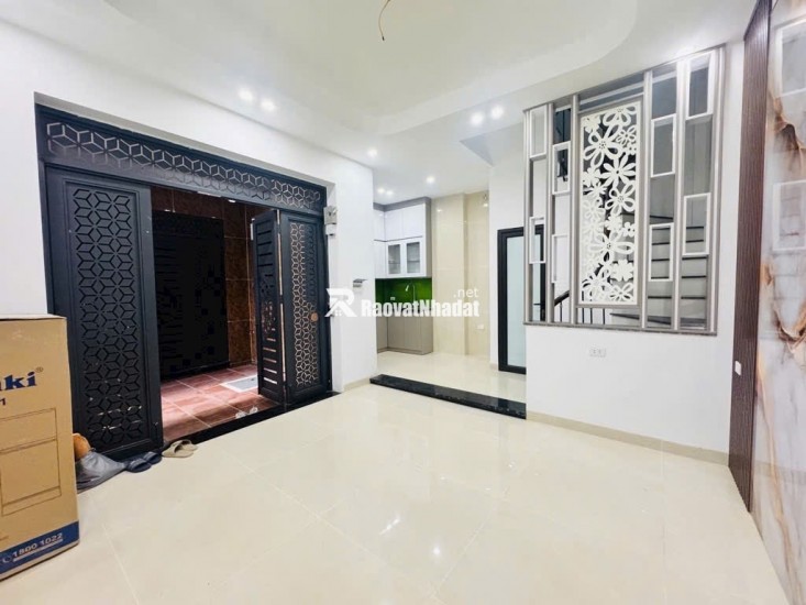 Nhà mới lô góc Phương Canh 5 tầng, MT 4m, vài bước ô tô, chỉ 6 tỷ.