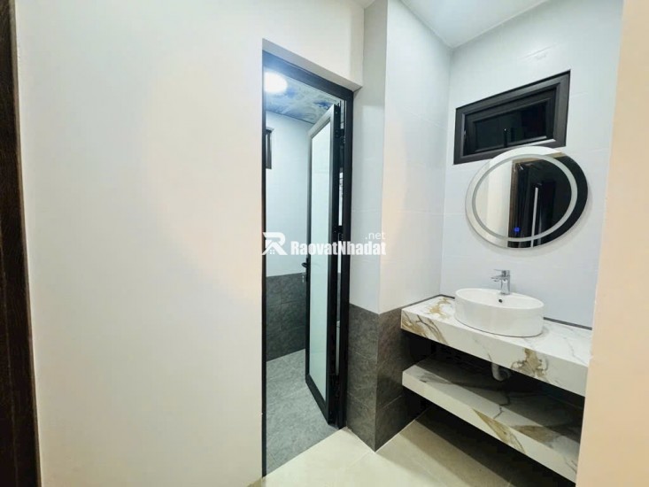 Nhà mới lô góc Phương Canh 5 tầng, MT 4m, vài bước ô tô, chỉ 6 tỷ.