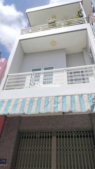 BÁN NHÀ MẶT TIỀN LÝ THÁI TỔ NỐI DÀI – TRUNG TÂM LONG XUYÊN – 41,2M2 – 6TỶXX. LH:0939073155.