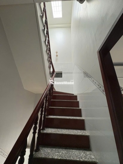 BÁN NHÀ MẶT TIỀN LÝ THÁI TỔ NỐI DÀI – TRUNG TÂM LONG XUYÊN – 41,2M2 – 6TỶXX. LH:0939073155.