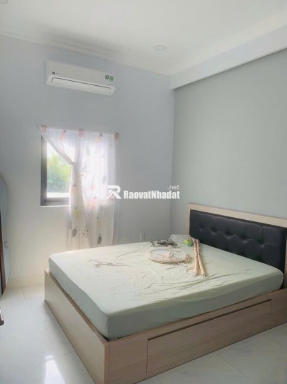 BÁN NHÀ 2 TẦNG – 5M X 27M – CÓ SÂN TRƯỚC SAU THOÁNG MÁT. LH:0988736135