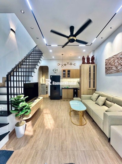 BÁN NHÀ TÂN KỲ TÂN QUÝ. DT (4X9). SẴN SHR. CHỈ 5.5 TỶ. LH:0905029420.