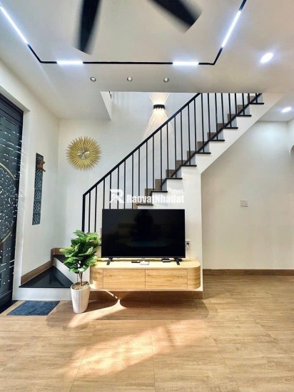 BÁN NHÀ TÂN KỲ TÂN QUÝ. DT (4X9). SẴN SHR. CHỈ 5.5 TỶ. LH:0905029420.