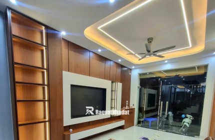 Bán nhà 4 tầng Kỳ Bá, TP Thái Bình, 70m2, sổ đỏ, 7.4 tỷ, 0978693808