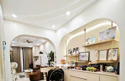 Bán BĐS 30m 4T Ở Ngay Sân Cổng riêng , có thể TL Mạnh tại Minh Khai ,Thông Tin Thật