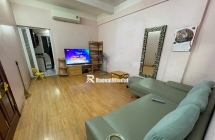 Chính chủ cho thuê căn hộ tập thể tầng 4 tại ngõ 35 Kim Mã Thượng, phường Cống Vị, quận Ba Đình, Hà Nội.