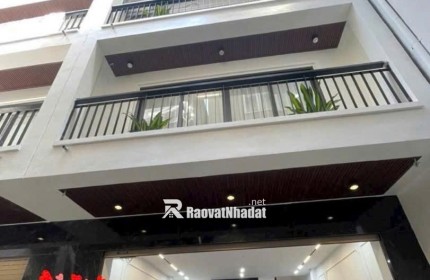 Bán nhà phố Ngọc Lâm 6 tầng thang máy ô tô vào nhà