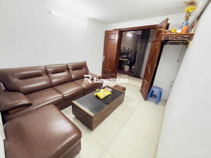 Bán nhà tập thể Ngô Thì Nhậm HBT cũ 82m2 2 ngủ 1wc chỉ nhỉnh 4,5x tỷ ô tô