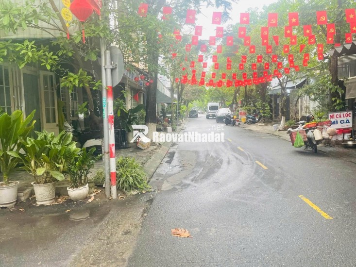 NHÀ 2 TẦNG 85M²,CHỈ CÁCH 2 CĂN RA MẶT TIỀN NGUYỄN PHƯỚC NGUYÊN,NGANG 4.75M,3PN,SÁT CHỢ,BÊN CÔNG VIÊN