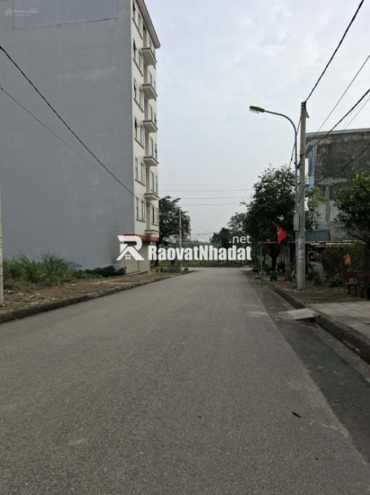 Bán lô đất 100m2 ngay ngã tư quốc lộ 21 đại lộ thăng long, cạnh ĐH Quốc Gia, khu CN Cao Hòa Lạc