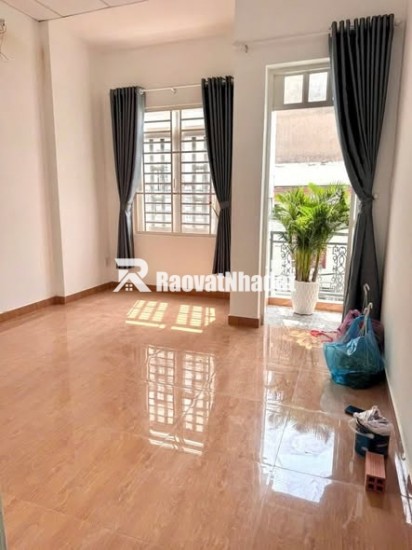 NHÀ NGANG 5M - LÔ GÓC - HẺM OTO ĐỖ CỬA-GIÁ NHỈNH 4 TỶKV SẦM UẤT QUẬN TÂN PHÚ-GIÁ NHỈNH 4 TỶ