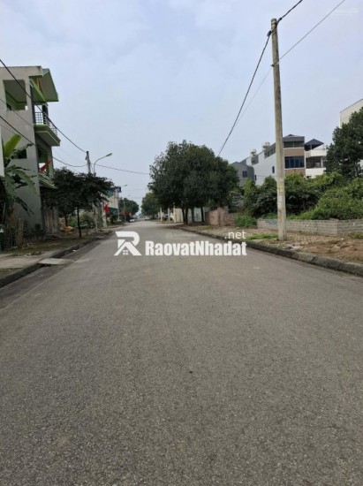 Bán lô đất 100m2 ngay ngã tư quốc lộ 21 đại lộ thăng long, cạnh ĐH Quốc Gia, khu CN Cao Hòa Lạc