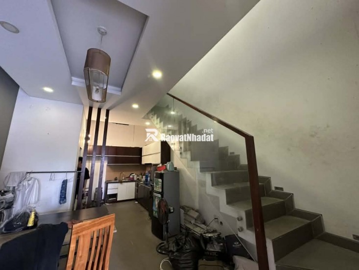 CẦN BÁN GẤP NHÀ NGAY ĐƯƠNG SỐ 1 THỦ ĐỨC CHỈ 6 TỶ