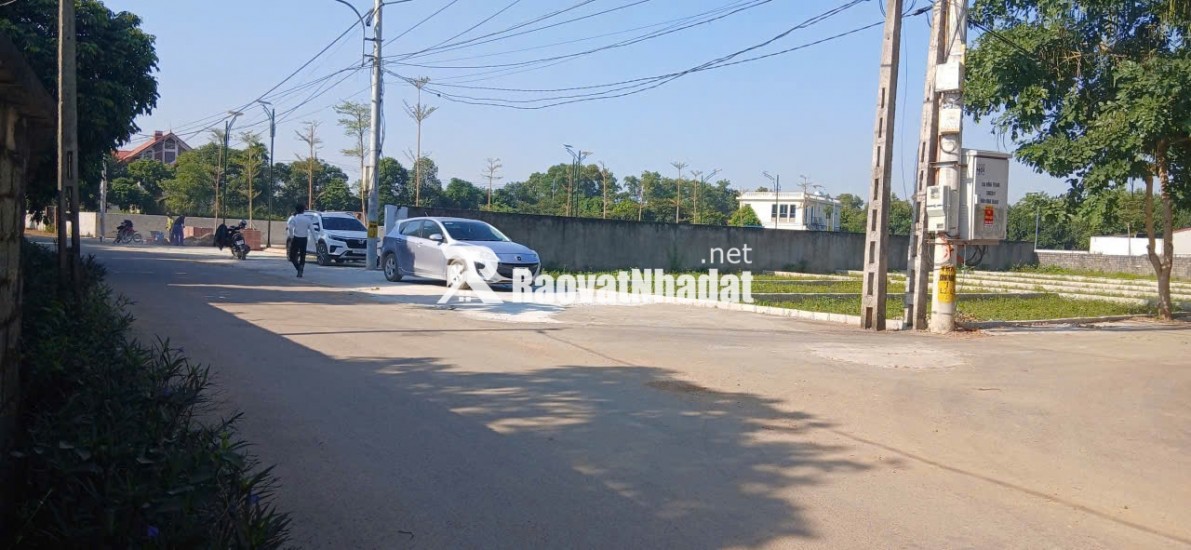 Bạn đang tìm kiếm mảnh đất để định cư lâu dài hay xây dựng căn hộ cho thuê tại Hòa Lạc? Đừng bỏ lỡ lô đất này