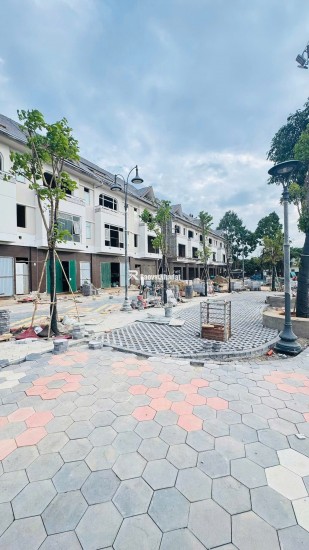  Bán shophouse Ecopalace ĐakLak 2 mặt tiền trục chính dự án, đối diện công viên, 5 tầng, 368m², giá hơn 18 tỷ