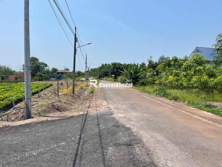 Cần bán lô đất ngay trung tâm Minh Long cách ngã tư Chơn Thành 2km