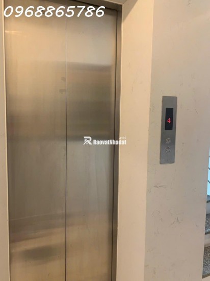 KHOẢNG LẶNG ĐẾ VƯƠNG BÊN BỜ HOÀNG CẦU DI SẢN