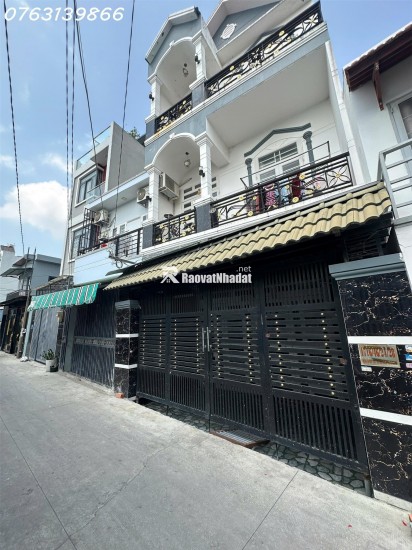 CHI 5. x TỶ- NHÀ 3 TẦNG- GẦN hOÀNG QUỐC VIỆT- HXH 6M- NGANG 5.5M- 2 LẦU- HOÀN CÔNG.