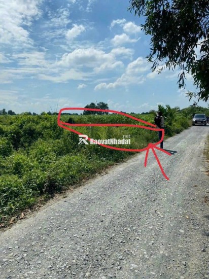 KẸT  TIỀN CẦN BÁN LÔ ĐẤT 2 MẶT TIỀN :DT 8M X 86= 688M2 CHỈ 1.6 TỶ. LH:0903198949.