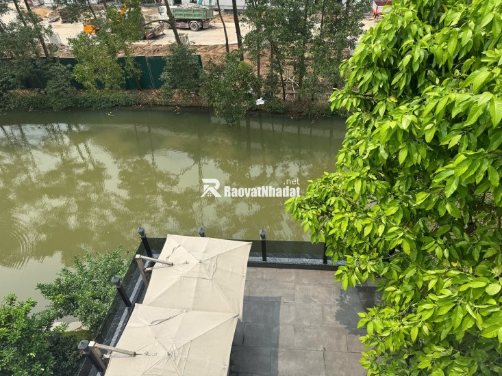 Cực hiếm 2 đơn lập hoa sữa đập thông 1 hầm xây 4 tẩng nổi DTXD hơn 900m sử dụng. Lh:0979144000